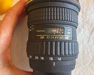 93	300.00	Camera bag includes Nikon D200 camera + lens Sigma DGMacro 50mm + Tokina SD 12-24 F4 (IF) DX + 10X-300X lens + tripod + flashes 