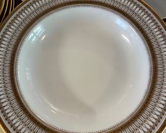 34	200.00	Muirfield of NY China Service of 8