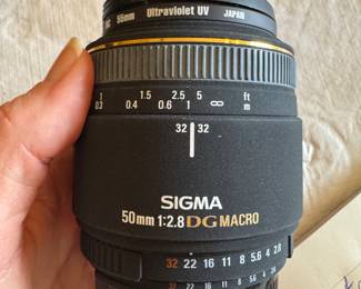 93	$300.00	Camera bag includes Nikon D200 camera + lens Sigma DGMacro 50mm + Tokina SD 12-24 F4 (IF) DX + 10X-300X lens + tripod + flashes 