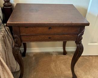 72	150.00	Antique sewing table for threads 23Wx17Dx29H need top re attached 