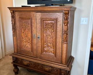 74	500.00	Antique Oak Belgian linen cabinet 51Wx19Dx58H - carved figurines - with long bottom drawer