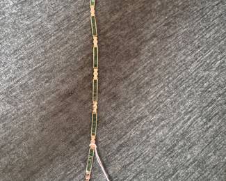 $1,275- 8" emerald & diamonds bracelet - 14kt yellow gold. 10.9gr. 