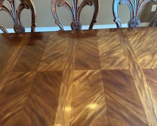 32	800.00	Dining room table mahogany veneer total length 9'3" or smaller 6'2" (each leaves is 18"W x 2) table is 45"Dx 30"H & 8 arm chairs 