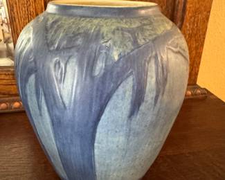 2	$1600.00	Newcomb Pottery vase Live oaks, Spanish moss, full moon - marked UE 91- 8"T x 7"W & signed UE41 - N 