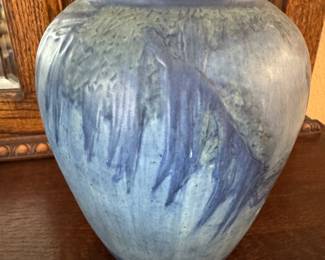 2	1600.00	Newcomb Pottery vase Live oaks, Spanish moss, full moon - marked UE 91- 8"T x 7"W & signed UE41 - N 