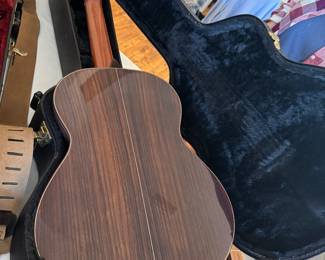 #11 - $600 - Alhambra Acoustic Guide Model 7P w/case