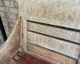 39	1000.00	Indonesian Antique teak bed 70Wx28Dx38H hand pegged 