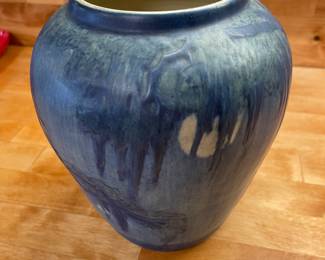 2	$1600.00	Newcomb Pottery vase Live oaks, Spanish moss, full moon - marked UE 91- 8"T x 7"W & signed UE41 - N 