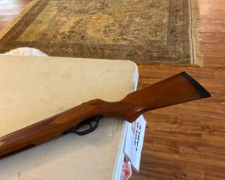 34	200.00	Muirfield of NY China Service of 8