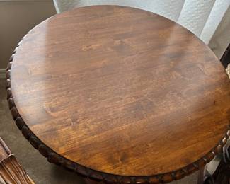 51	80.00	Round side table 26Wx27H