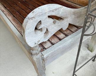 39	1000.00	Indonesian Antique teak bed 70Wx28Dx38H hand pegged 