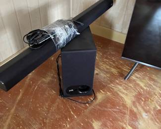86	250.00	Polk Audio sound bar & roofer. 