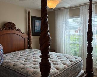  63	800.00	Plantation bed four poster  - 