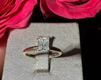 $650- 0.51ctw princess cut diamond - Tiffany setting style - 14kt - 2.2gr. Size 5 1/4