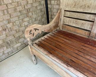 39	1000.00	Indonesian Antique teak bed 70Wx28Dx38H hand pegged 