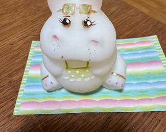 #88 Fenton bikini Hippo satin glass signed G.Farley $70