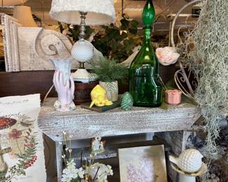 vintage lamp, vases, birds, vase