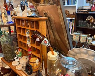 collectibles, bird figurine, large vase