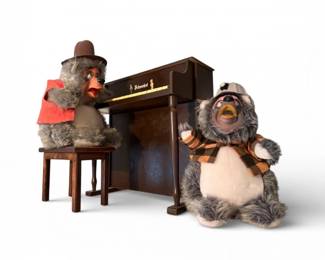 162 VintageSchoenhutUprightToyPianowVintageDisneyPlushBears