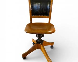 82 AntiqueMilwaukeeCoAdjustableSwivelDeskChair