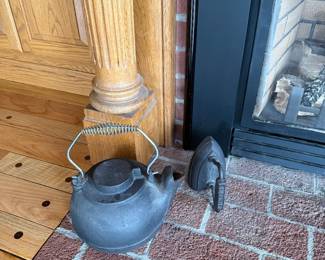 Family Room 
Teapot
Iron