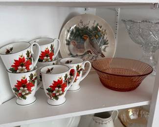 Dining Room 
Holly mugs