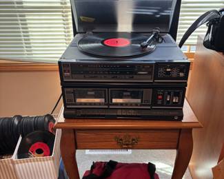 Sanyo stereo (Tested, works)