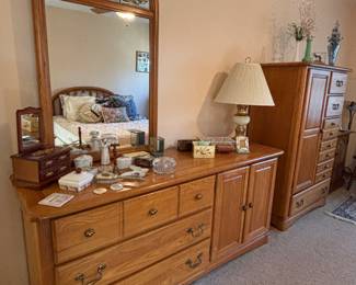 Basset Dresser with mirror