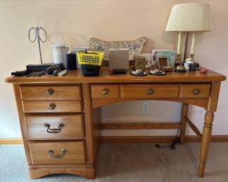 Bassett Desk