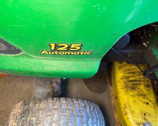 John Deere Riding Mower 