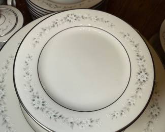 Noritake Heather China Set