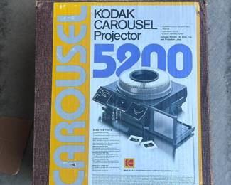 E KODAC CAROUSEL PROJECTOR