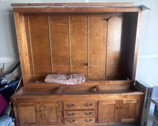 F HAND MADE TROPHY CASE