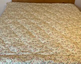 Vintage Floral Print Eiderdown Lightweight Queen Size Comforter