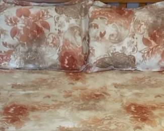 Queen Size Comforter Set