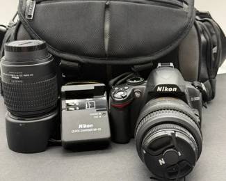003 Nikon D3000 DSLR Camera Kit - 18-55mm & 55-200mm Lenses - Charger & Bag