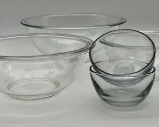 Pyrex Bowl Set and Sauce Set