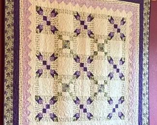 Hand crafted Quilt Machine Sewn 