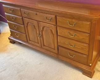 Oak Sumter Dresser