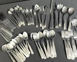 Lauffer Towle Heritage Stainless Steel Flatrware Set