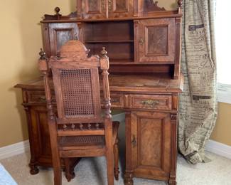 Antique German Pedestal Desk with Hutch