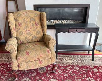 Upholstered Accent Chair with Black Sofa Table