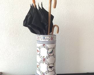 Ceramic Umbrella Stand with Umbrellas