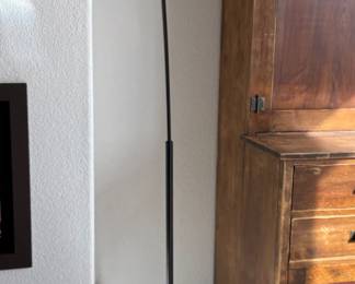 Black Arc Floor Lamp