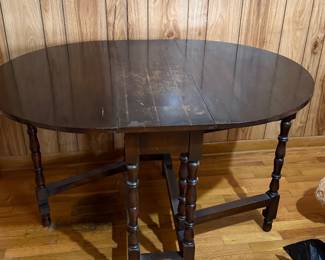 Double drop lead table
