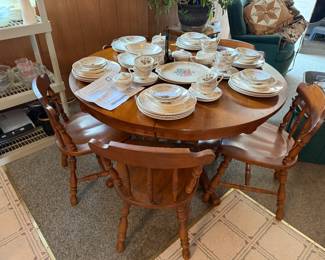 Round table with 5 chairs