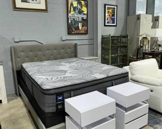 Bedroom Set Orlando Estate Auction