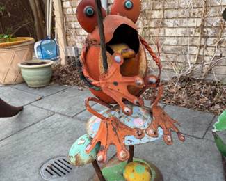 Frog Yard Art