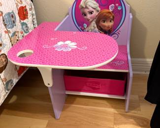 Child’s Frozen desk/chair