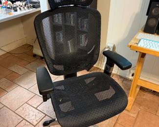 Desk chair